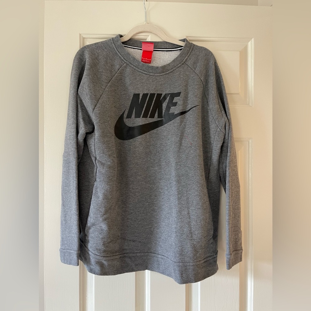 Nike Gray Pullover Sweatshirt